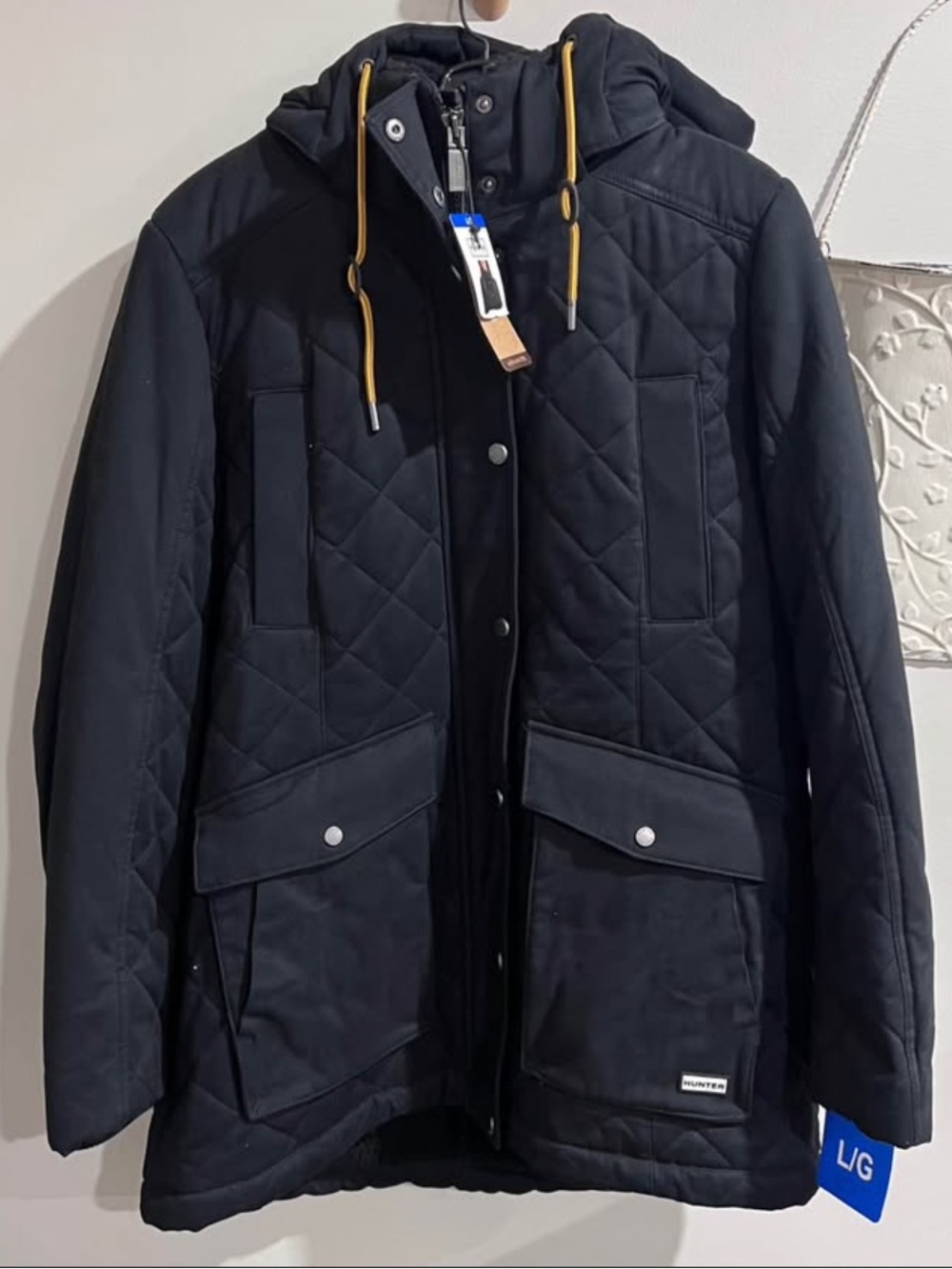 HUNTER Women's Field Jacket, black diamond-quilted coat large